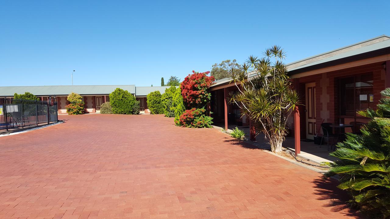 Gateway Motor Inn - Self Check-In Broken Hill Exteriör bild