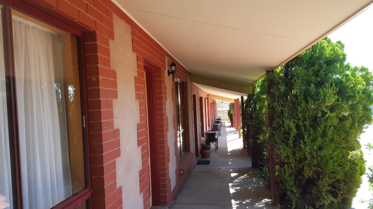 Gateway Motor Inn - Self Check-In Broken Hill Exteriör bild