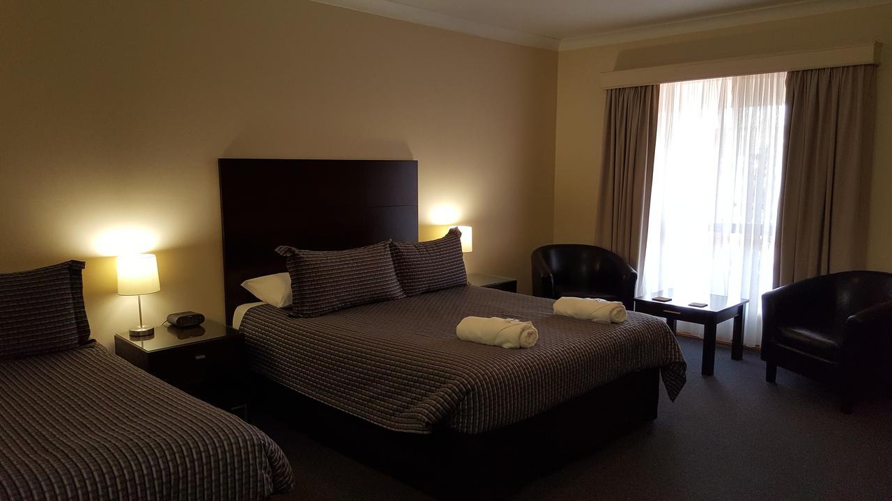 Gateway Motor Inn - Self Check-In Broken Hill Exteriör bild