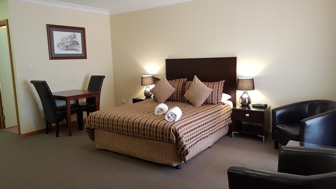 Gateway Motor Inn - Self Check-In Broken Hill Exteriör bild